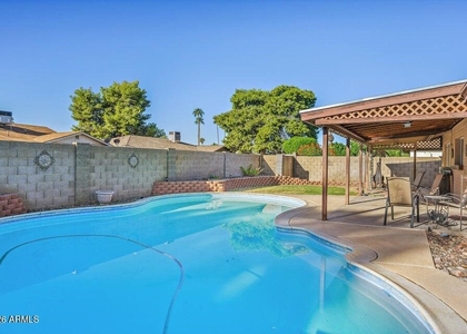 2319 E Loma Vista Drive - Photo 1