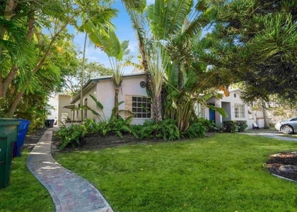 2630 Ne 14th Street - Photo 1