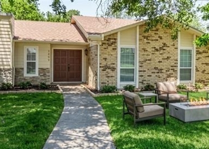 2405 Choctaw Drive - Photo 1