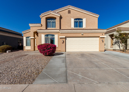 8406 W Pioneer Street - Photo 1
