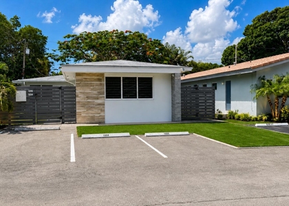 1004 Ne 18th Street - Photo 1