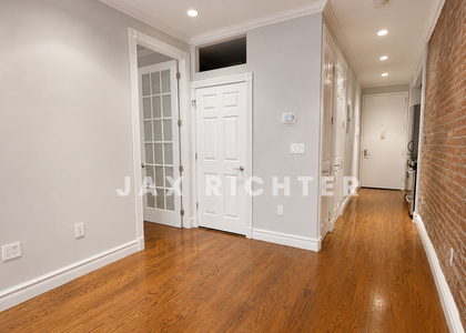 3rd Avenue - Photo 1