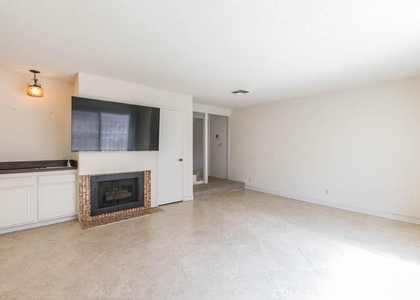 18631 Collins Street - Photo 1