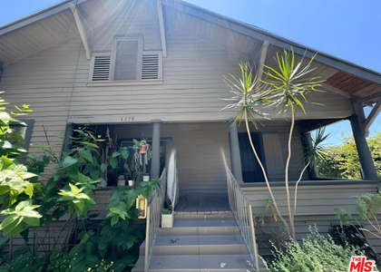 4360 1/2 Willow Brook Avenue - Photo 1