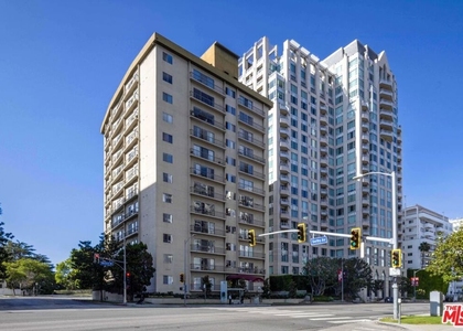 10747 Wilshire Boulevard - Photo 1