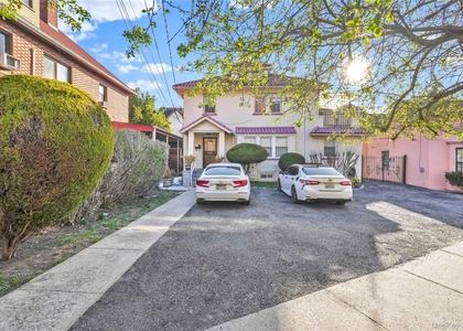 43-45 Parsons Boulevard - Photo 1