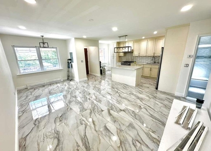 25-33 77th - Photo 1