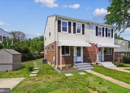 2256 Roanoke Drive - Photo 1