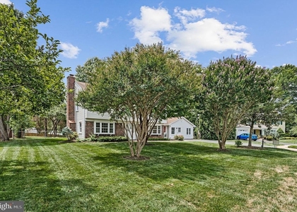12805 Melvue Court - Photo 1