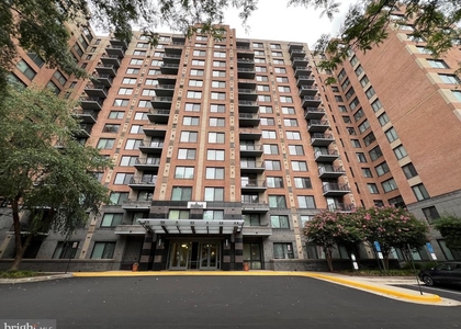2451 Midtown Avenue - Photo 1
