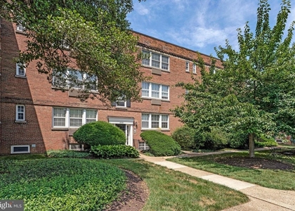 1808 W Abingdon Drive - Photo 1