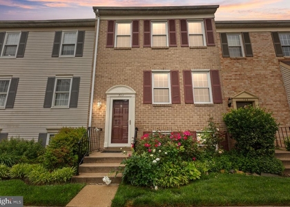 711 Ivy League Lane - Photo 1