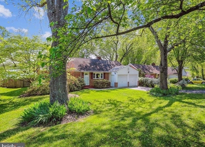 1806 Arcola Avenue - Photo 1