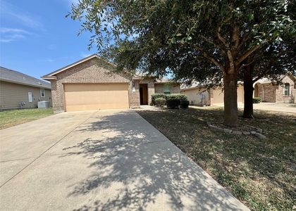112 Beargrass Dr - Photo 1