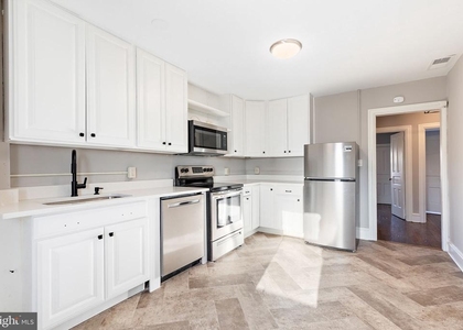 1614 N Broom Street - Photo 1
