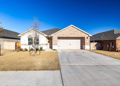 1601 Longhorn Ranch Dr - Photo 1