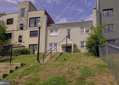 1932 3rd Street Ne - Photo 1