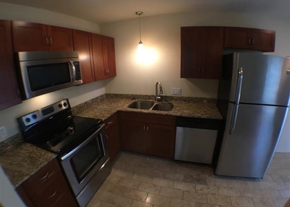 2800 Cole St - Photo 1