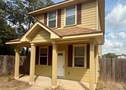 6916 Meador Ave - Photo 1