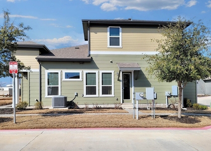 1015 Vista View Dr - Photo 1