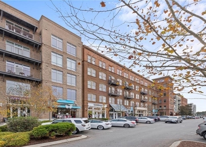 360 Chambers Street - Photo 1