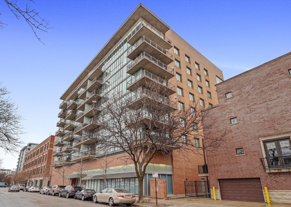 321 S Sangamon Street - Photo 1