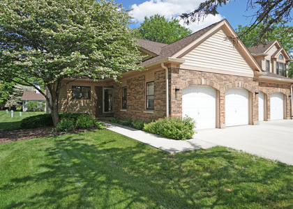229 Willow Parkway - Photo 1