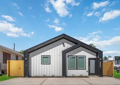 7809 Queen Street - Photo 1