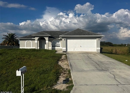 3932 18th Street W - Photo 1