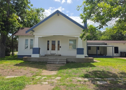 101 N N Hackberry - Photo 1
