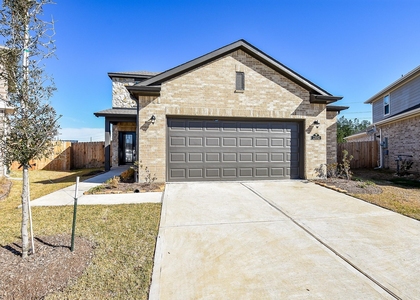 23002 Undertaken Path Drive - Photo 1