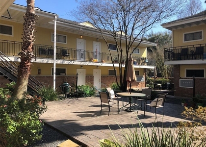 1502 Heights Boulevard - Photo 1