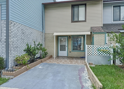 287 Nottingham Place - Photo 1