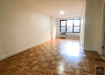 Fourth Ave - Photo 1