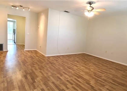 911 Washington Avenue - Photo 1