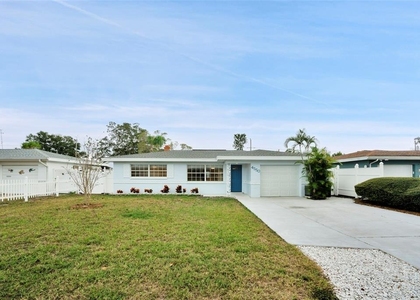 4550 16th Avenue N - Photo 1