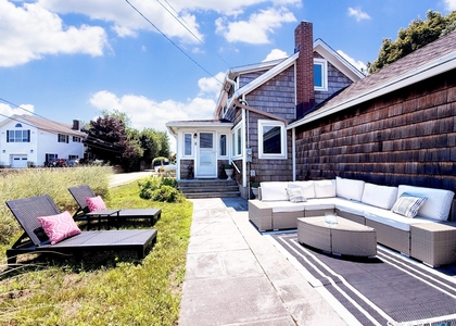 2 Scofield Place - Photo 1