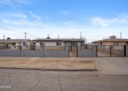 5316 Saxon Drive - Photo 1