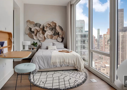 222 East 44th Street - Photo 1