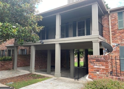 3125 Colonial Way - Photo 1