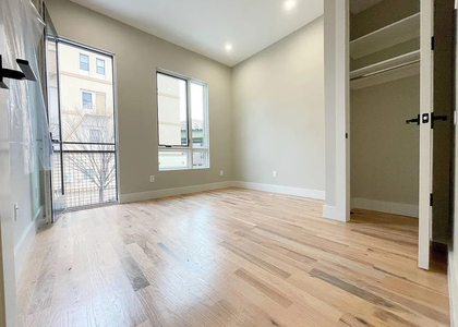 149 Stanhope Street - Photo 1