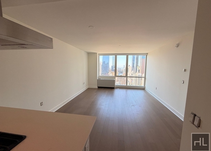 West 42nd Street - Photo 1