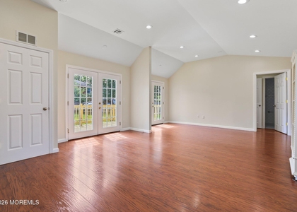477 Glenwood Avenue - Photo 1