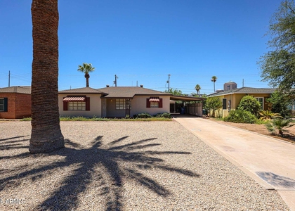 2616 N 8th Street - Photo 1