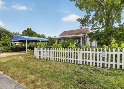 2465 Taylor Street - Photo 1