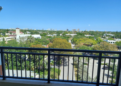 110 N Federal Highway - Photo 1