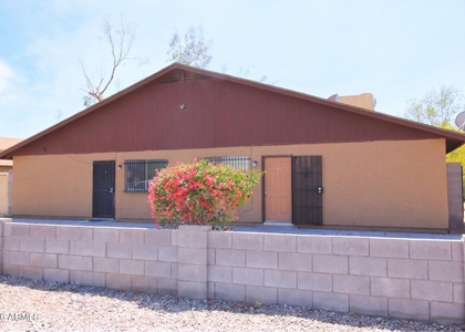 2747 E Chipman Road - Photo 1