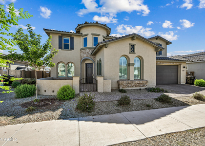 14049 W Desert Hollow Drive - Photo 1