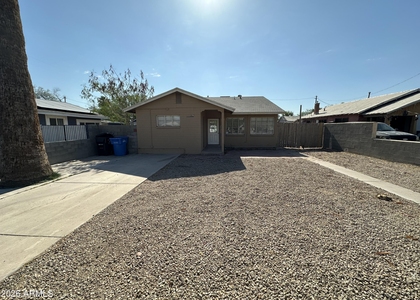 1109 N 11th Street - Photo 1