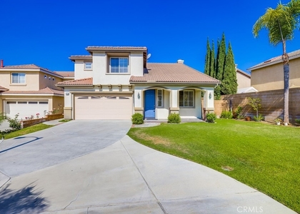 321 Riley Court - Photo 1